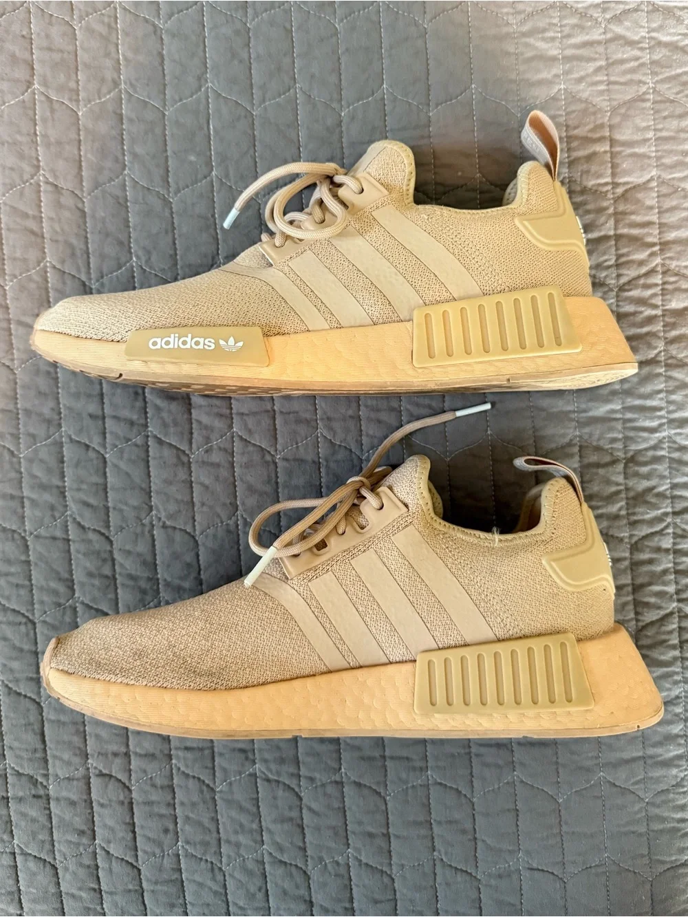 adidas NMD R1 sneaker! - Picture 6 of 10